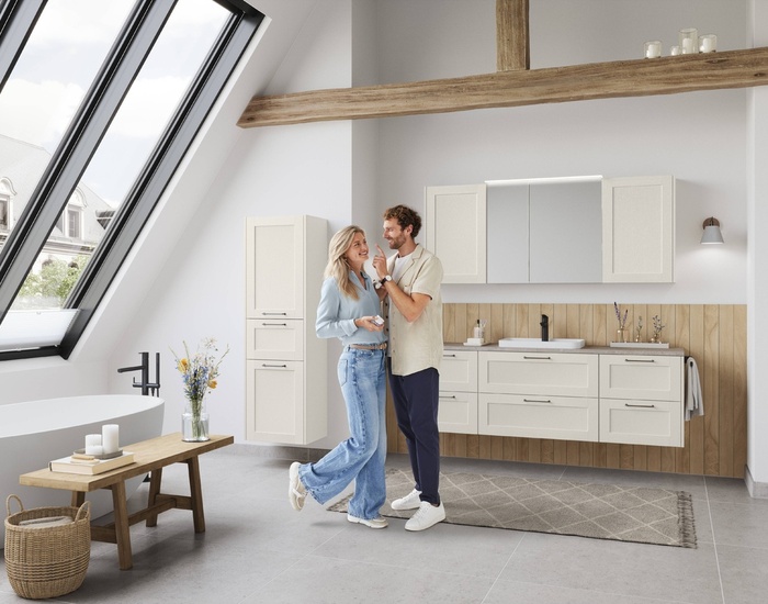 201085_25_Frame_613_P