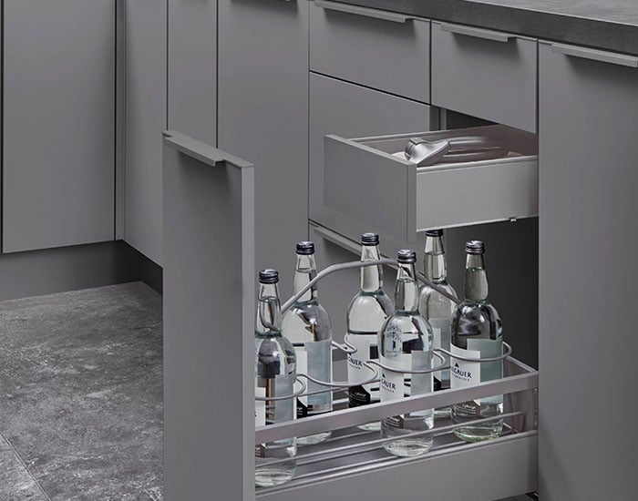 30435_24_UIAF30_Auszugschrank_Flaschenkorb