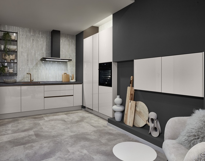 02_07_31731_25_Focus_467_M