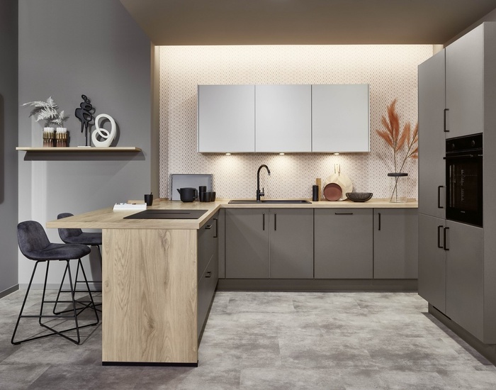 02_21_31774_25_Look_605_M