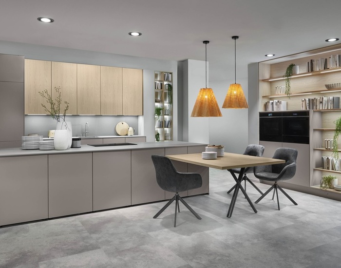 01_02_31933_25_Senso_483_M