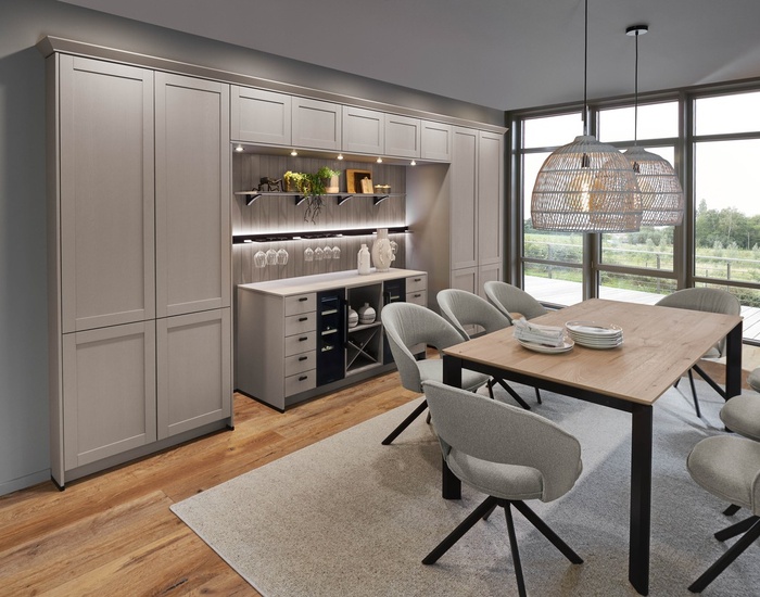 01_14_31817_25_Frame_619_M