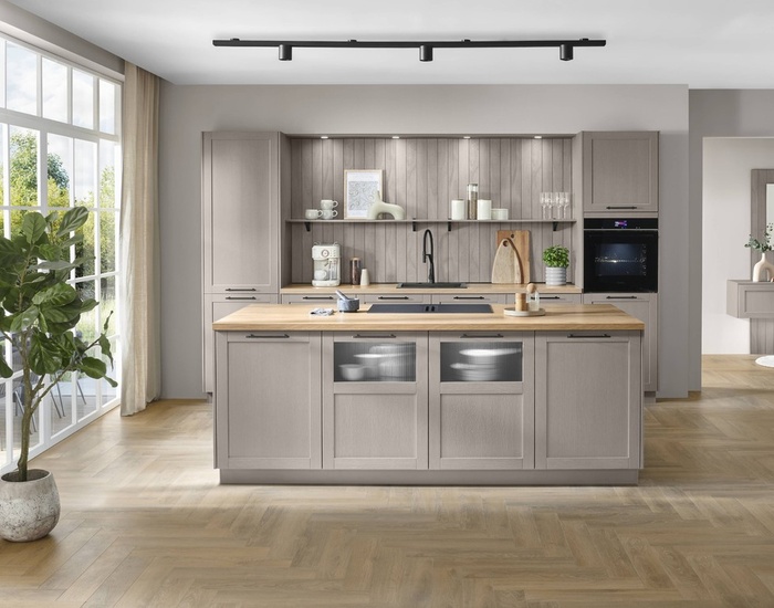 31160_25_Frame_619_M