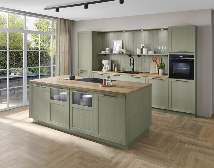 31161_25_Frame_617_D