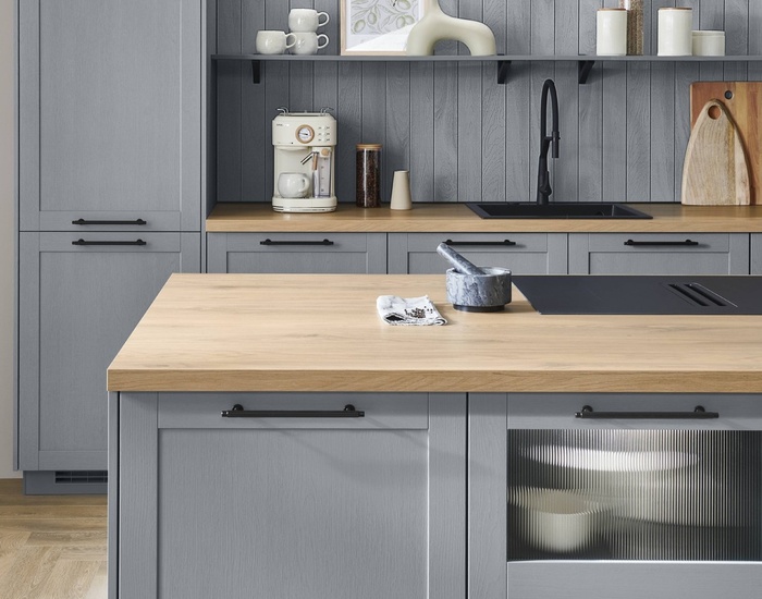 31163_25_Frame_614_D