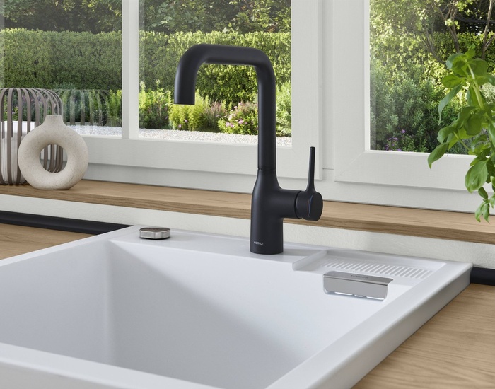 31491_25_Frame_613_D