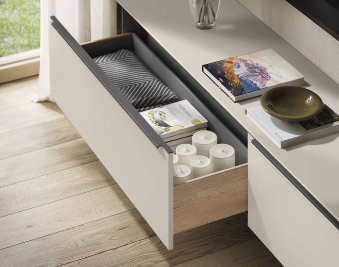 302541_24_Softline_504_D_01