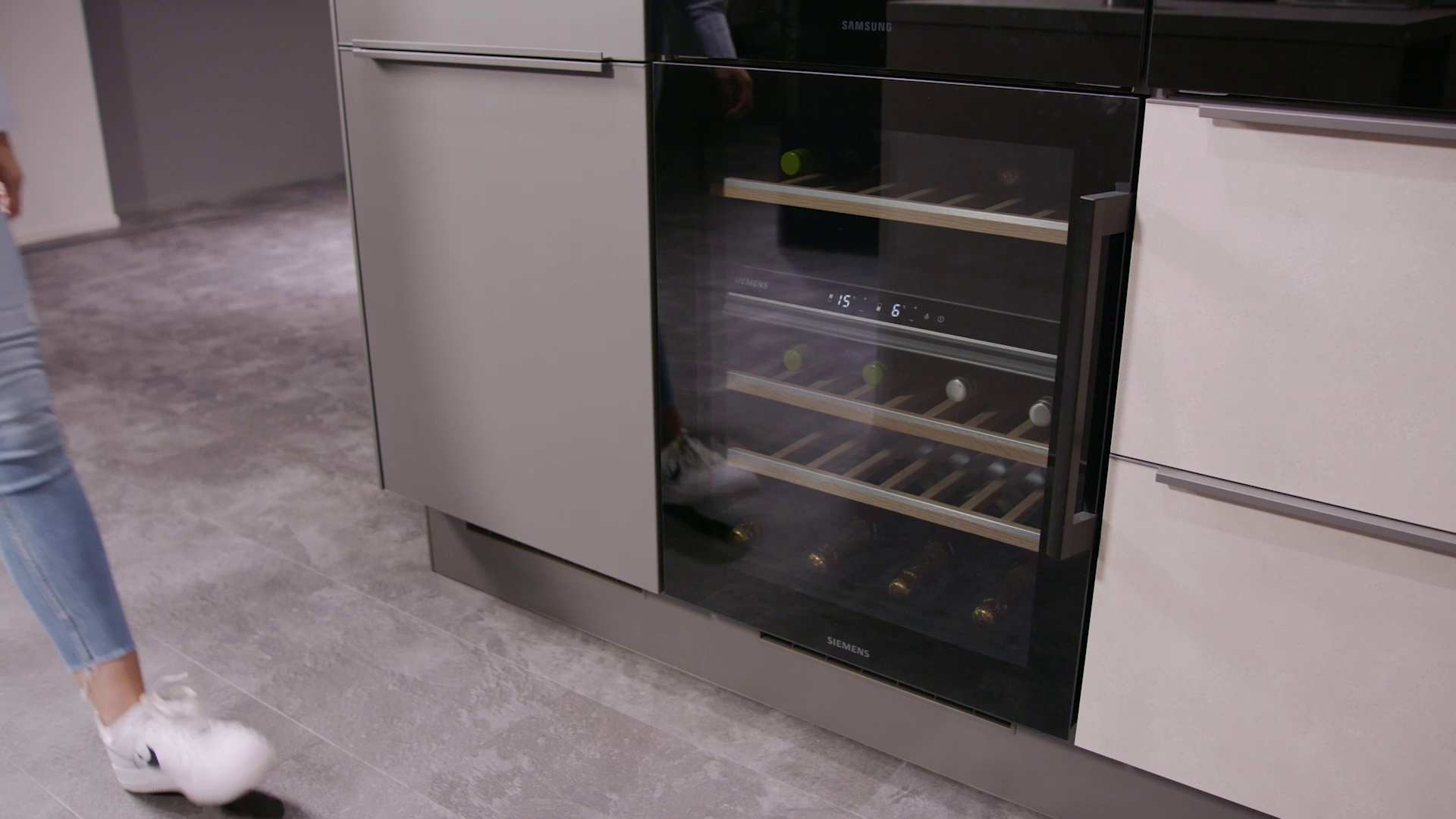 01_07_Weinkuehlschrank.mp4