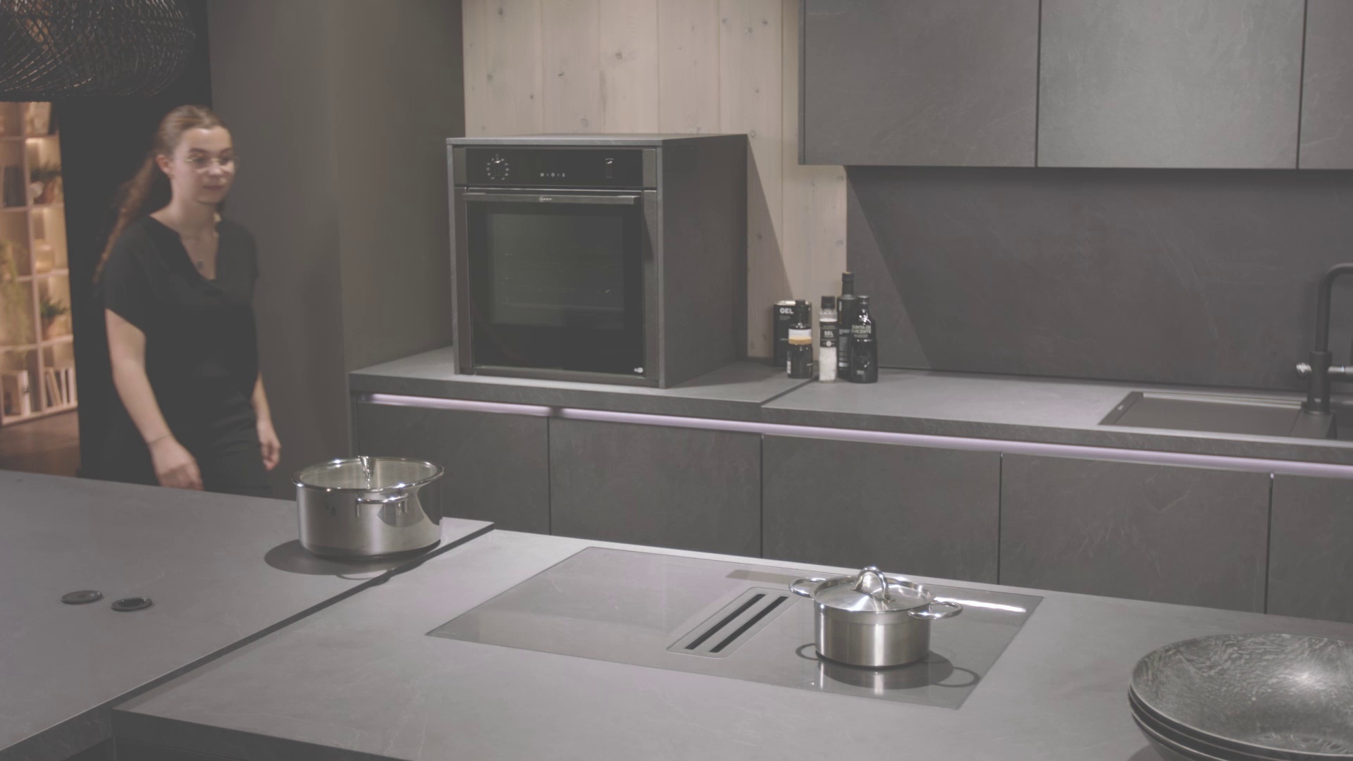 01_11_Hausmesse_2023_Xtra_Hob.mp4