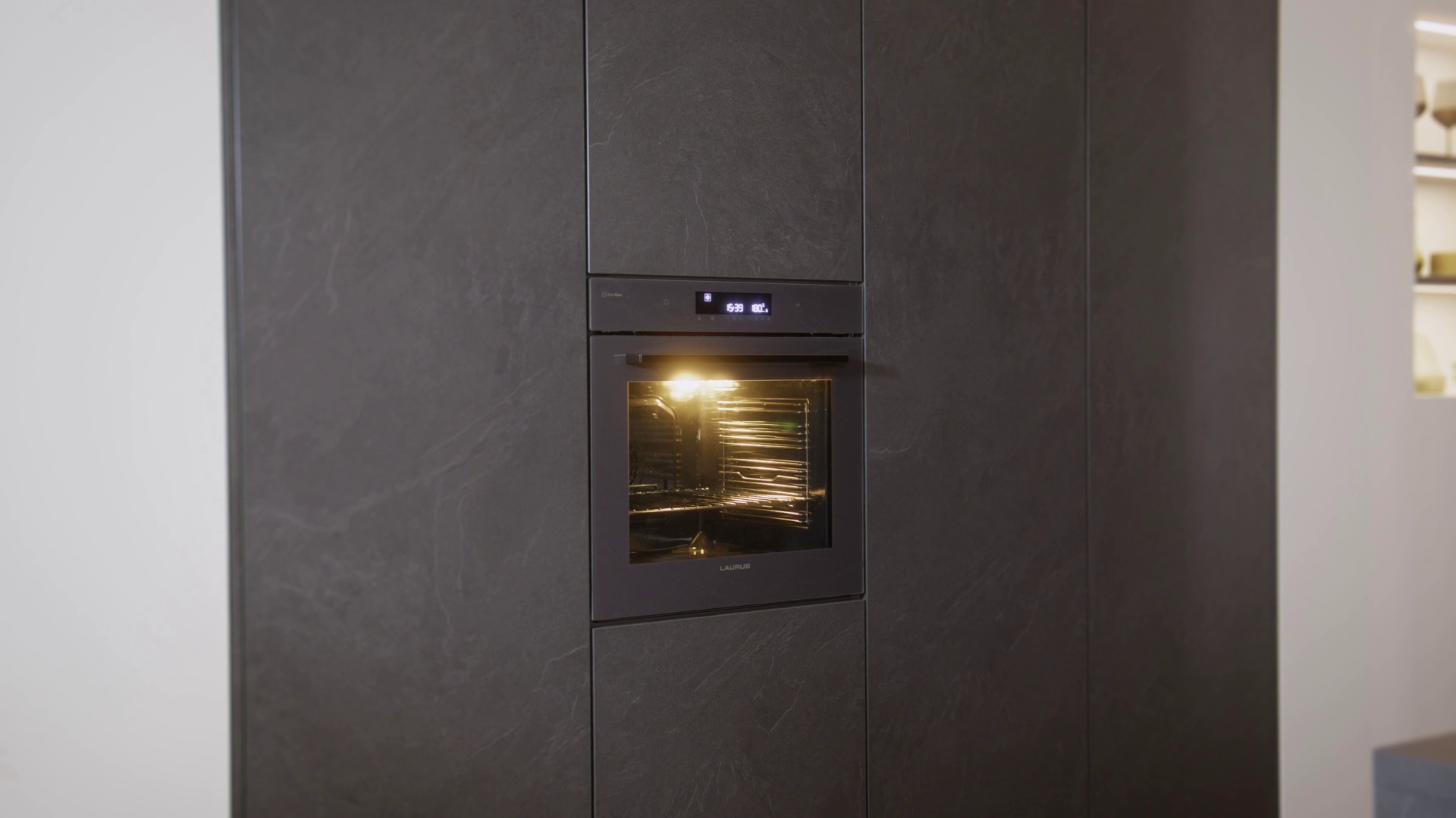 01_Laurus_Backofen.mp4