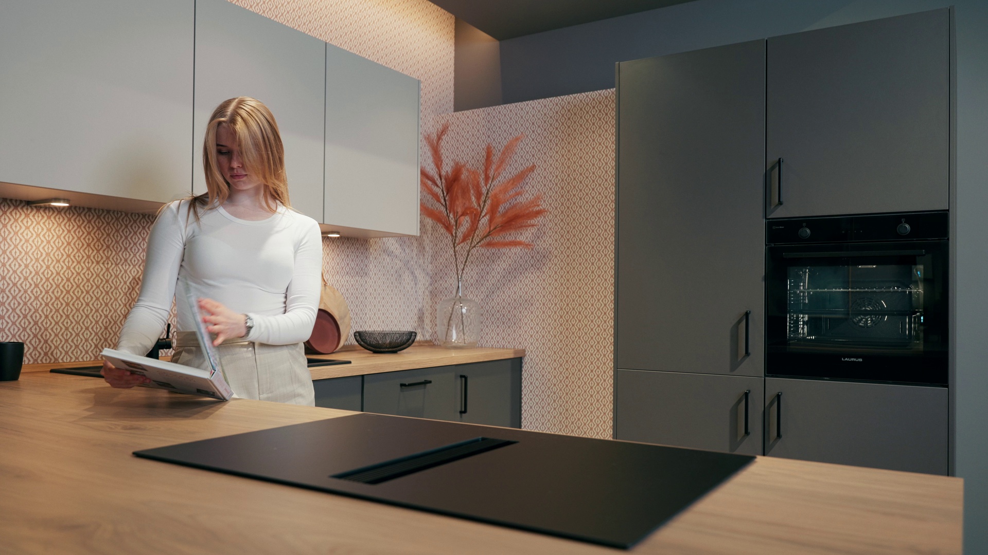 02_21_Hausmesse_2025_Look_Coffee.mp4